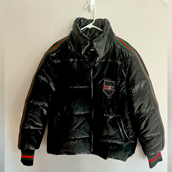 Super cool black ski jacket with red & green rhinestones by Finch LA. Unisex - Picture 1 of 5
